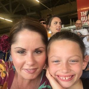 Meet your Posher, Lori